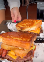 Screenshot 2025-09-24 at 15-48-40 Facebook.png