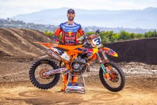 317338_eli-tomac-2026-red-bull-ktm-factory-racing-team-03.jpg